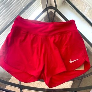 NWT NIKE RUNNING SHORTS 💕 RED M